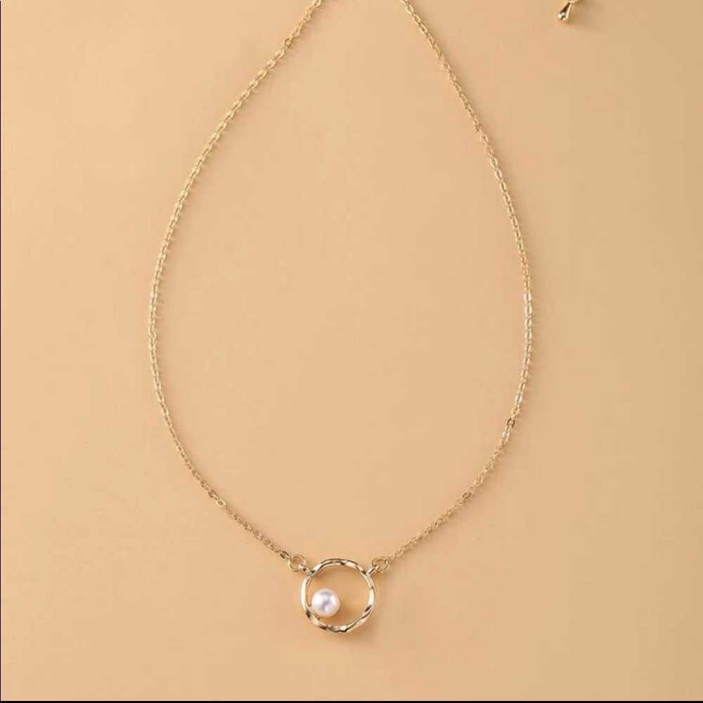 Faux Pearl Circle Necklace - Picture 2 of 3
